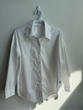 Ladies 10 Tree over sized shirt
Medium